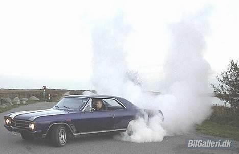 Buick Skylark Coupe  - Ryger lidt ved for mange omdr. billede 6