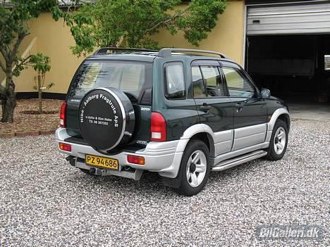 Suzuki Grand Vitara 2,0 TD van billede 2