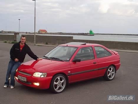 Ford (TOTALSKADET)Escort sport billede 9