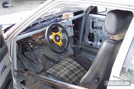 Toyota Corolla (folkeracer)*DØD* - Fint sæde og rat billede 5