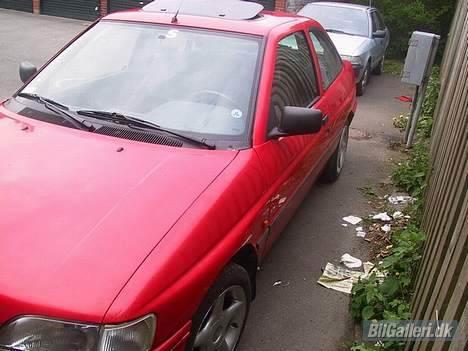 Ford Escort -SOLGT- billede 4