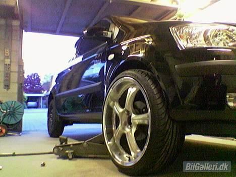 Hyundai Getz (TOTALSKADET) - Jeg overvejede 20", men der skulle bygges over 6 cm ud i hver side...! ØV! billede 10