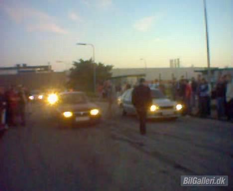 Mitsubishi Galant 2.0i LE - SOLGT!!! - Mobilbillede: StreetRace i Aalborg 11/6/2005: BabyRaketten mod Nina´s Toyota Carina E billede 5