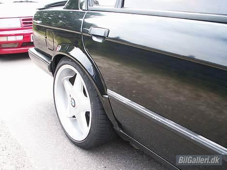 BMW 325i - Fede fælge ;-) billede 8