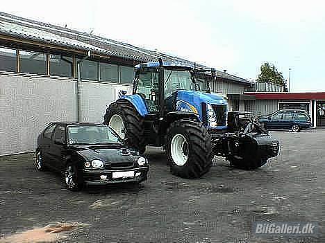 Toyota Corolla G6R Solgt - Og så lige Corollàen Vs. New Holland TG 285 :-) billede 10