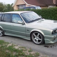 BMW E30 324 TD Touring van