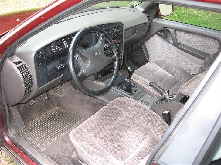 Opel Omega A 2,0i CD >Solgt< billede 8