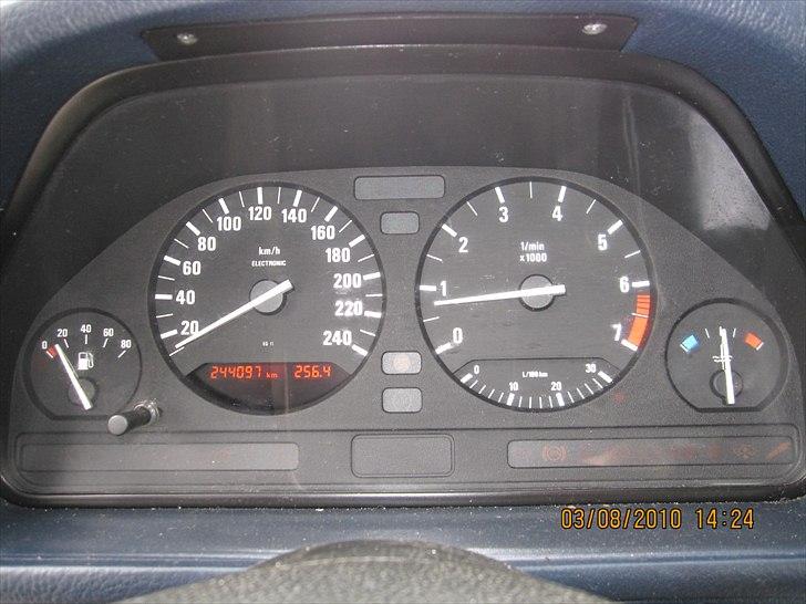 BMW 520i 24v (Solgt) billede 12