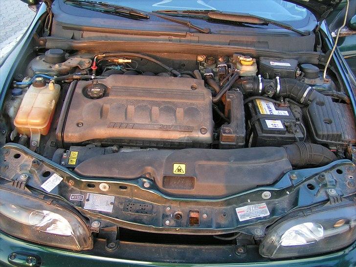 Fiat Marea 2,0 20v 155 HLX - Dejlig maskine, lyder skøn med de 5 cylindre og 20 ventiler :o) Og ja den vil frem..!  billede 7