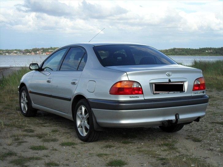 Toyota Avensis Luna 4d **SOLGT** billede 12