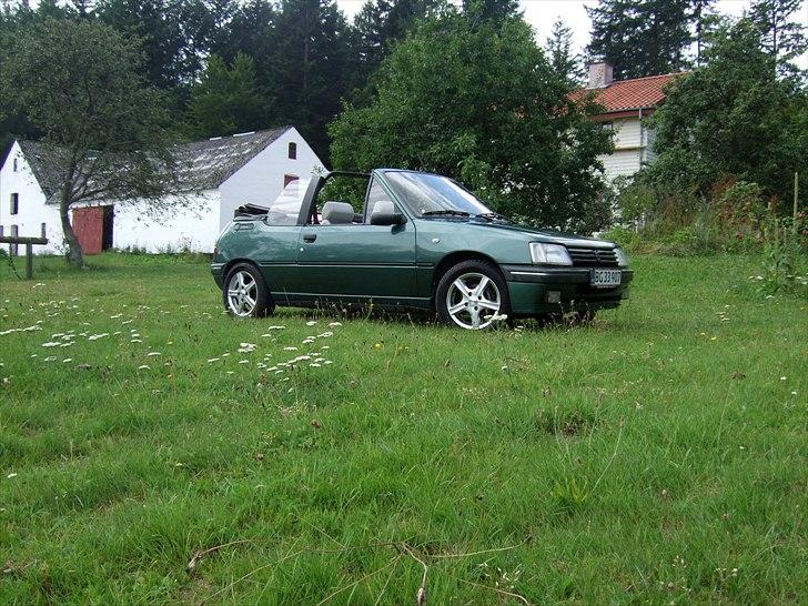 Peugeot 205 RG Cabriolet (SOLGT) billede 1
