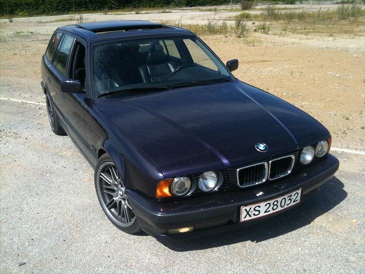 BMW  E34 530 i Touring BYTTET billede 1