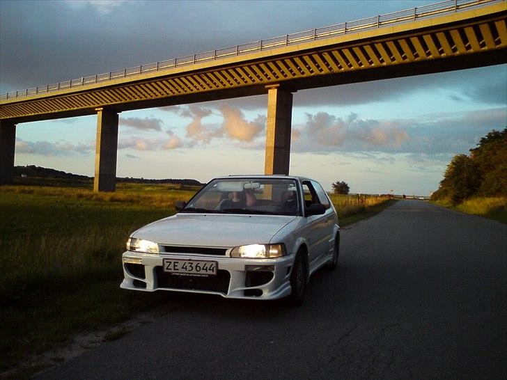 Toyota corolla 1,3  solgt billede 9