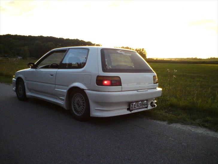 Toyota corolla 1,3  solgt billede 11