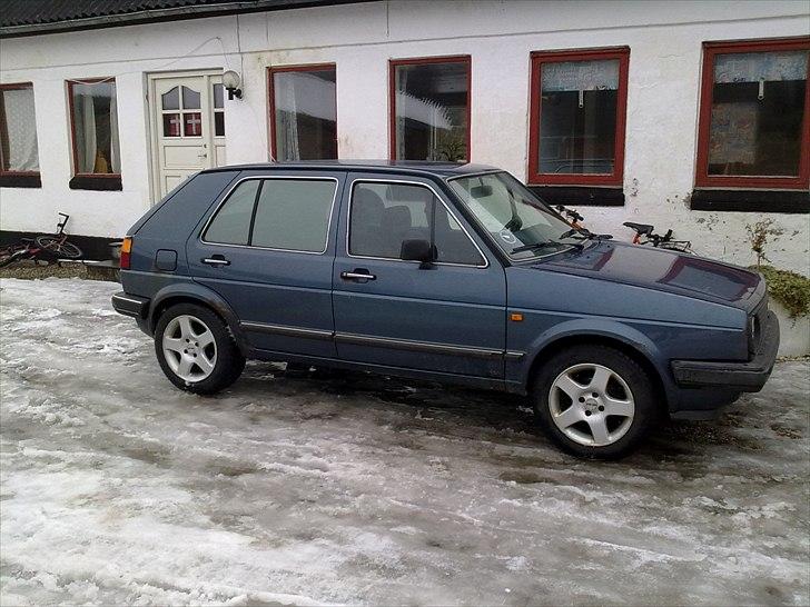 VW Golf 2 -1.6 aut - 5 dørs. billede 2