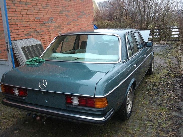 Mercedes Benz W123 300D PROJEKT billede 2
