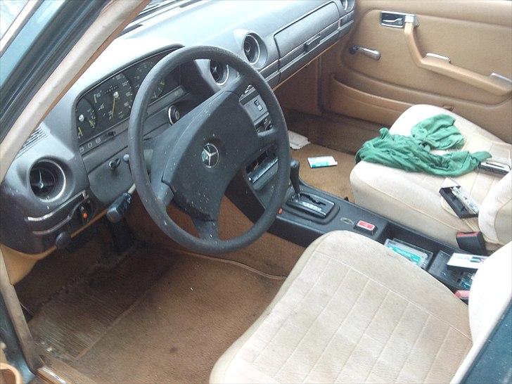 Mercedes Benz W123 300D PROJEKT billede 4