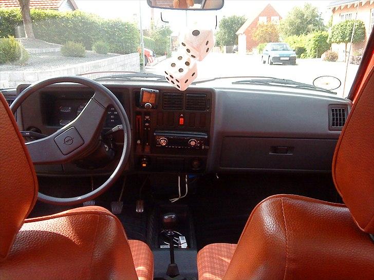 Opel Kadett D Solgt billede 9