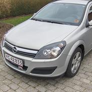 Opel astra h