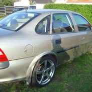 Opel Vectra 1,8 16V