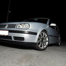 VW Golf 4