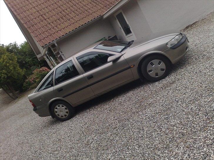Opel Vectra b hatchback billede 2