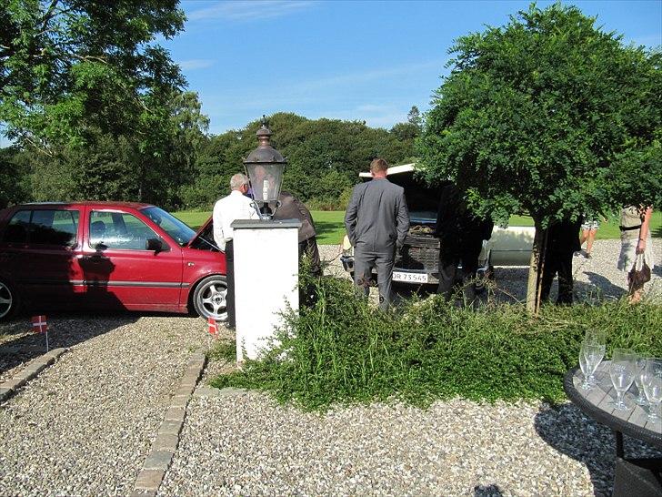 VW  vento 2.0 gt(i) solgt - så så man lige en cadillac der ikk kunne starte efter den var kommet med brudeparret. igen et bevis på at vw er det eneste rigtige.. billede 17