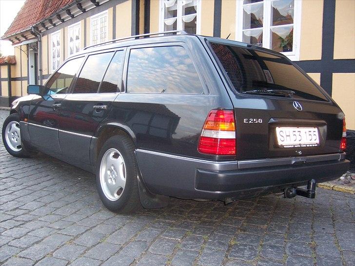 Mercedes Benz 124  250 TD - Solgt billede 4