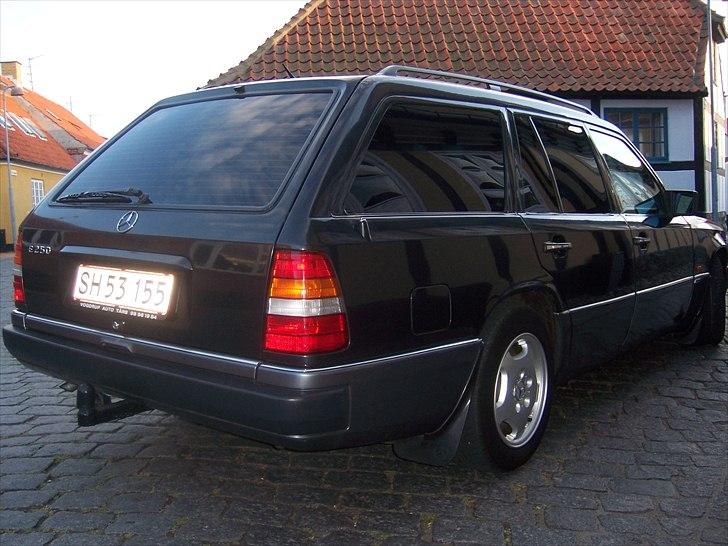 Mercedes Benz 124  250 TD - Solgt billede 5