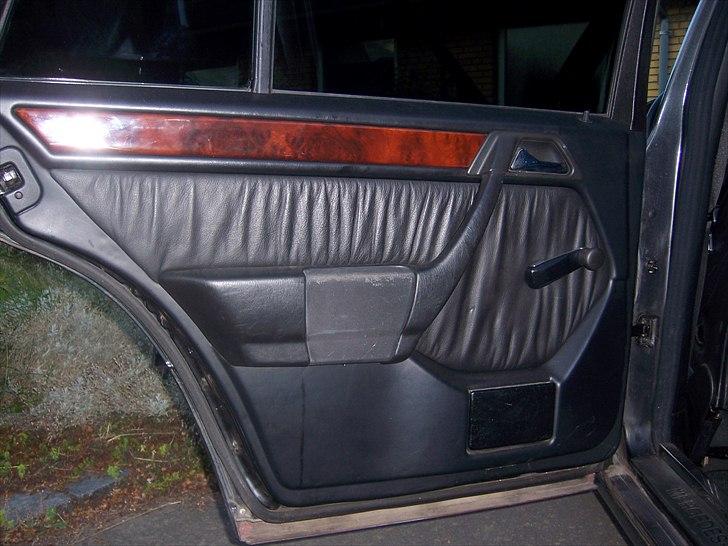 Mercedes Benz 124  250 TD - Solgt billede 16