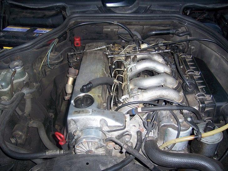 Mercedes Benz 124  250 TD - Solgt billede 18