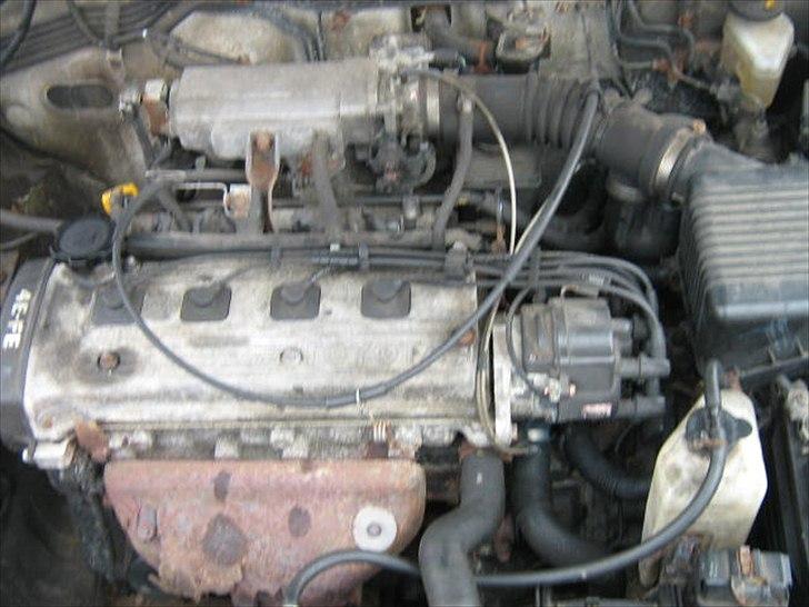 Toyota Corolla101XLi Sedan SOLGT billede 15