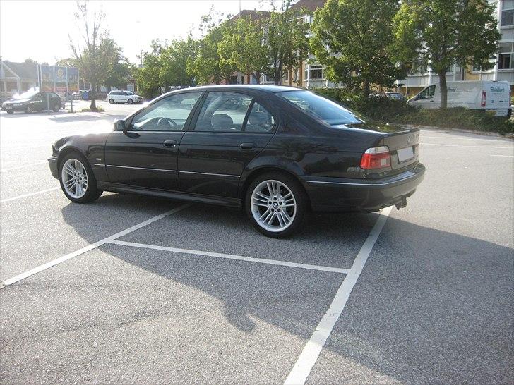 BMW E39 523IA / Solgt 2013 billede 11