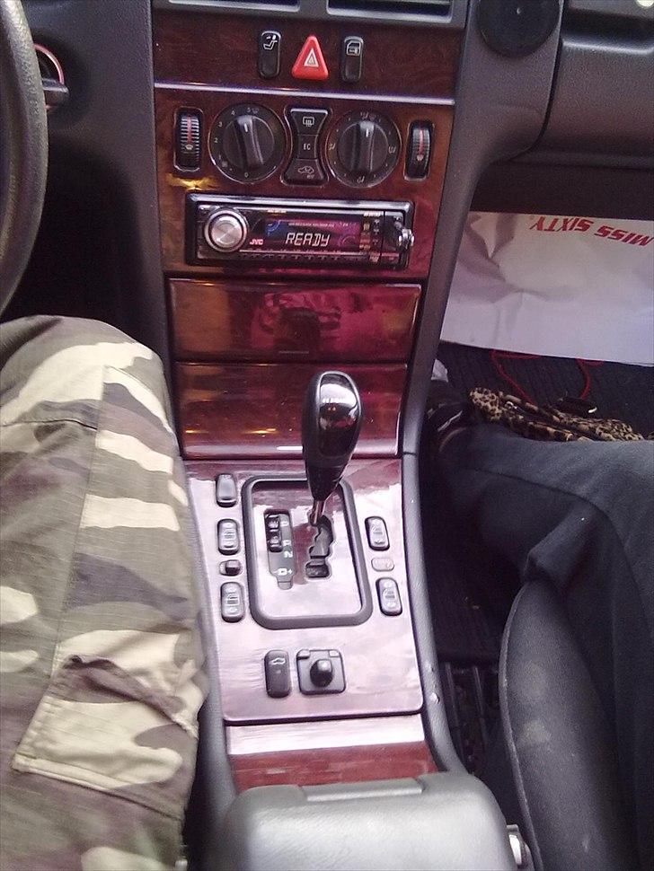 Mercedes Benz e270 cdi billede 10