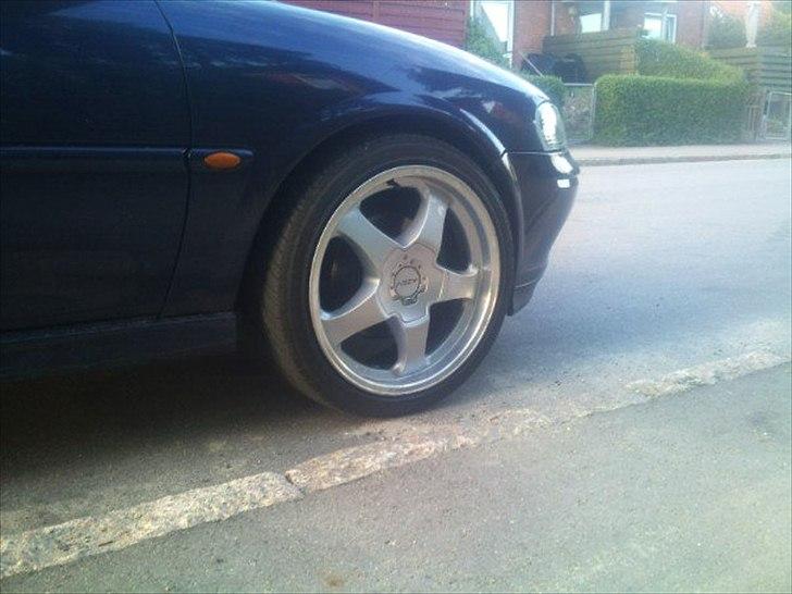 Opel Vectra B 2.0 16V - Nu med 18" sommerhjul billede 9