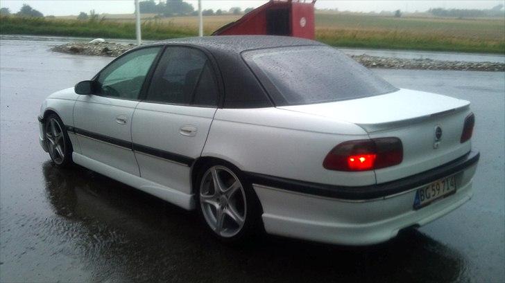 Opel Omega B billede 15