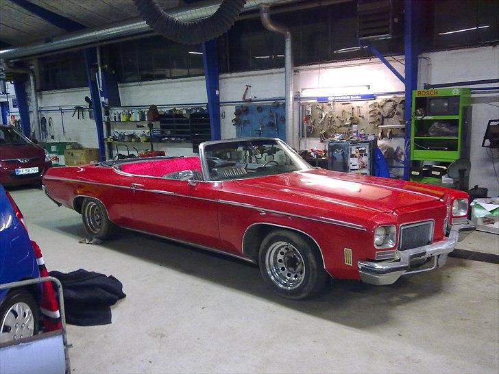 Oldsmobile Royal Delta 88 Cab * Solgt desværre* billede 1