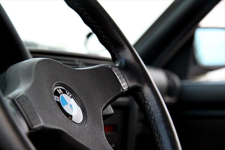 BMW E30 320i billede 10