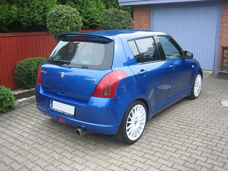 Suzuki Swift 1,5 GLS billede 1