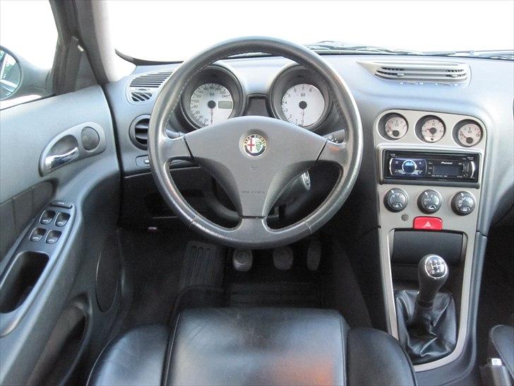Alfa Romeo 156 (TIL SALG) - Kabinen fra fører position billede 13