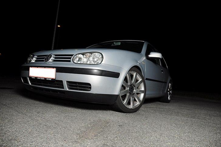 VW Golf 4 billede 1