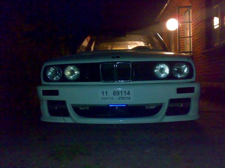 BMW E30 320i / 325i  billede 7