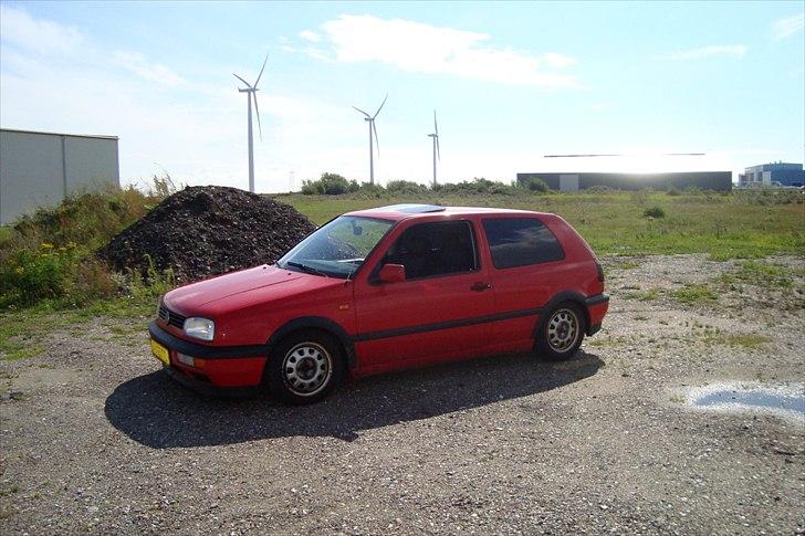 VW GOLF TDI GL SOLGT billede 2