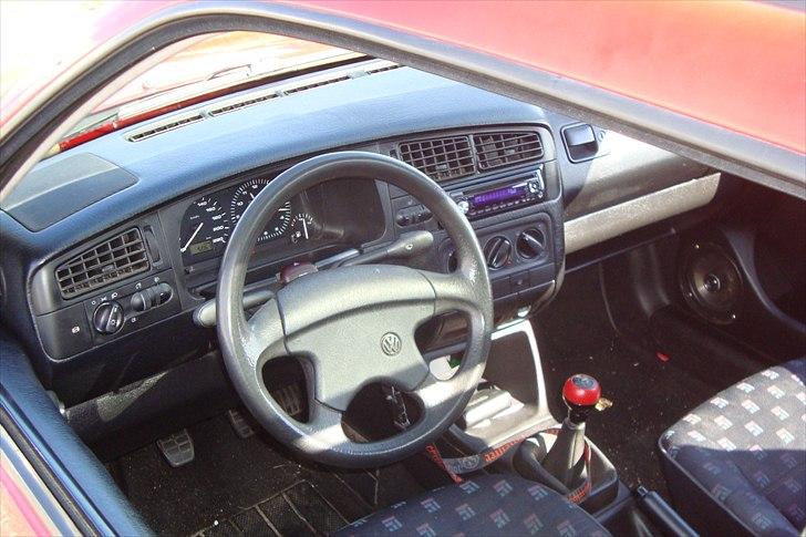 VW GOLF TDI GL SOLGT billede 8