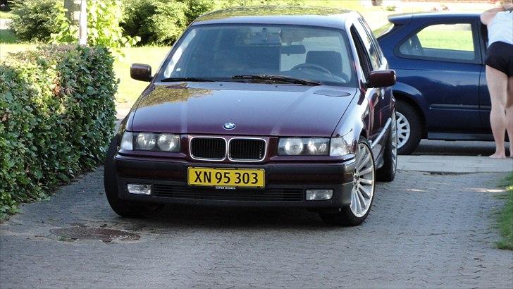 BMW 323i Touring Solgt billede 13