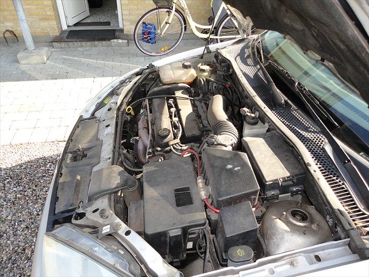 Ford focus - før motorvask. billede 9