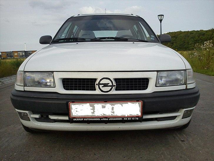 Opel astra f caravan solgt billede 2