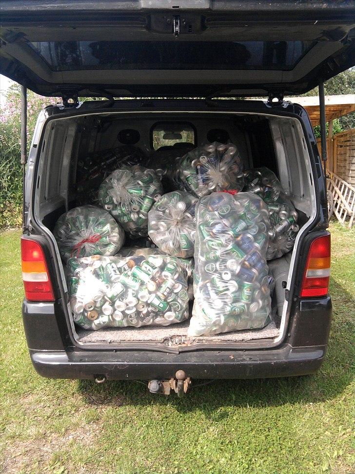 Mercedes Benz Vito - der kan sku være mange øldåser bag i vito,en :) billede 20