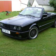 BMW e 30 cabriolet