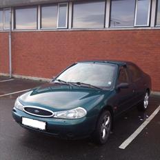 Ford Mondeo 2,0i